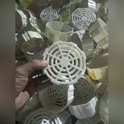 Giá Bịt đầu ống nhựa 90 nhà yến